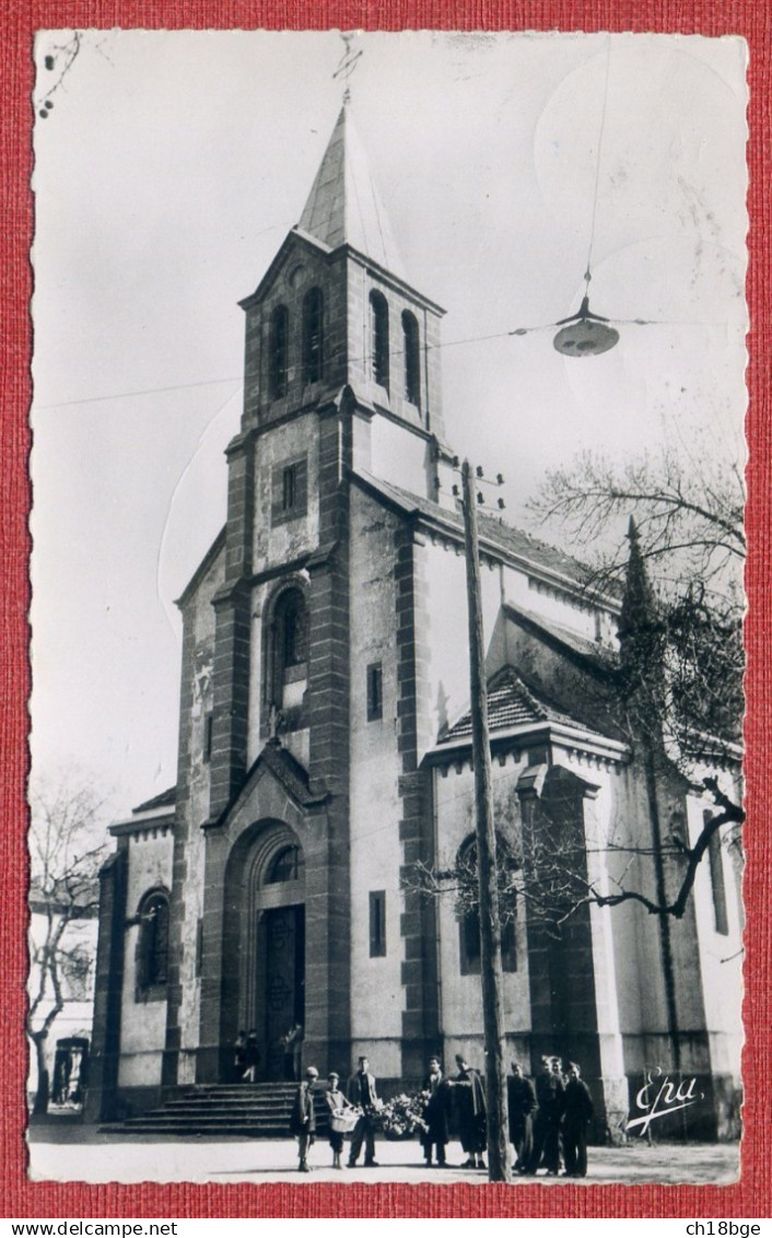 CSM : Médéa : L'Eglise Saint Henri : Animation Devant L'Eglise - Médéa