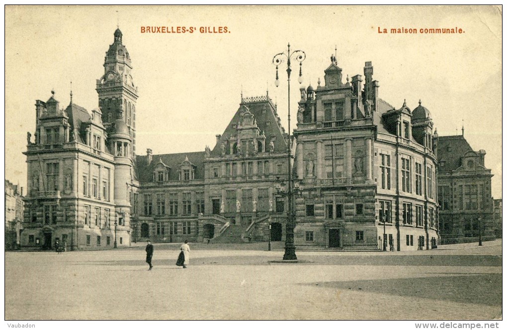 CP, Bruxelles-St Gilles - La Maison Communale, Vierge - Autres & Non Classés
