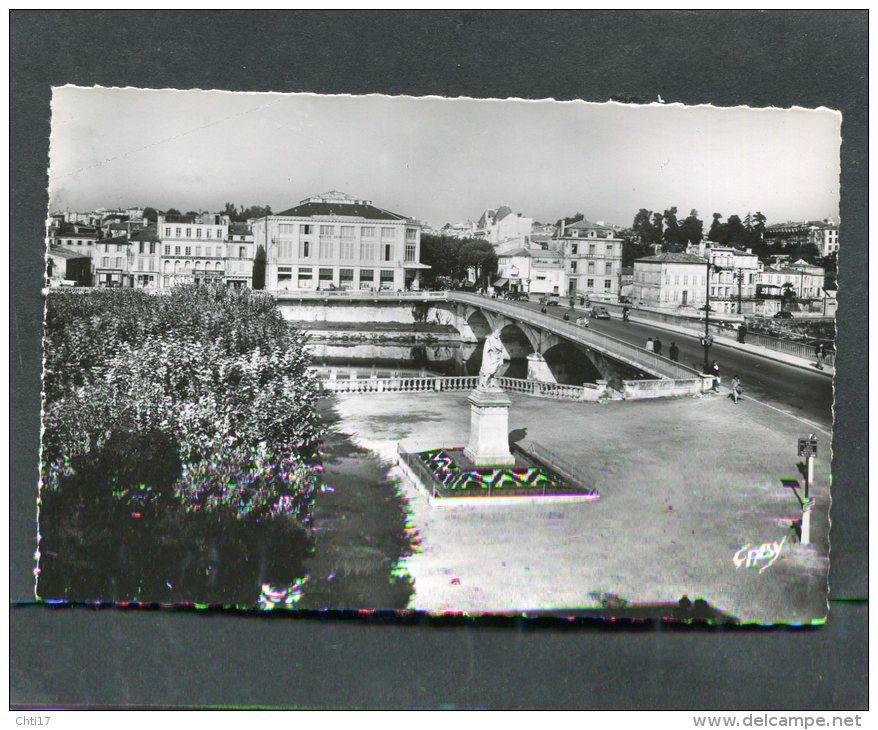 SAINTES 1950  PONT ET PLACE PALISSY   CIRC NON  EDIT  ELCE - Saintes