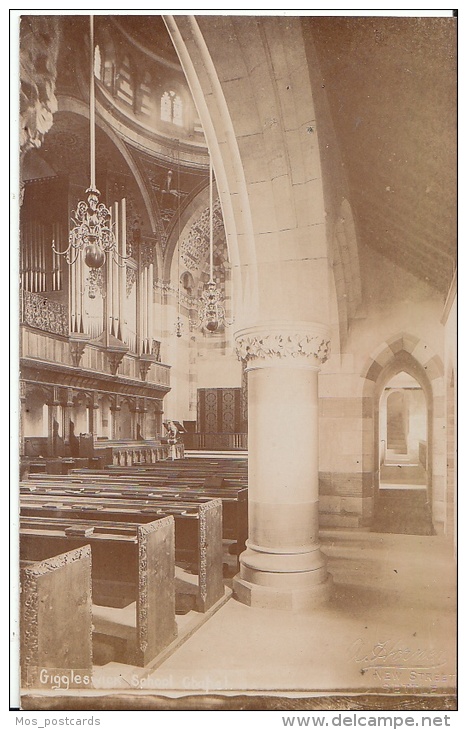 Yorkshire Postcard - Giggleswick School Chapel, Settle, Yorkshire  A4735 - Other & Unclassified