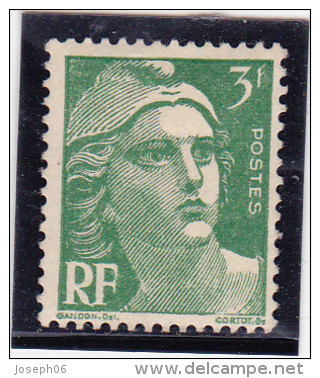 FRANCE    Y.T. N° 716 A  Vert   NEUF*  Charnière - 1945-54 Marianne Of Gandon