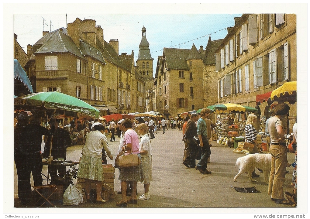 Cp, Commerce, Sarlat (24) - Le Marché, Place De La Liberté, écrite - Marktplaatsen