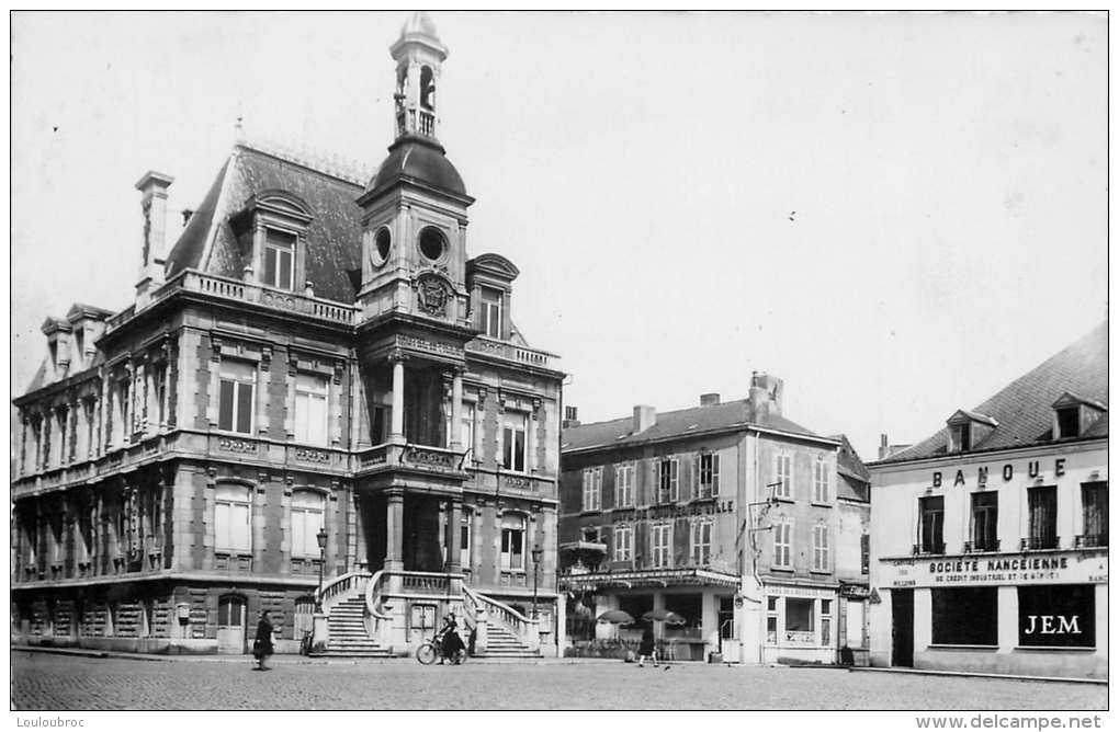 08 GIVET L'HOTEL DE VILLE - Givet