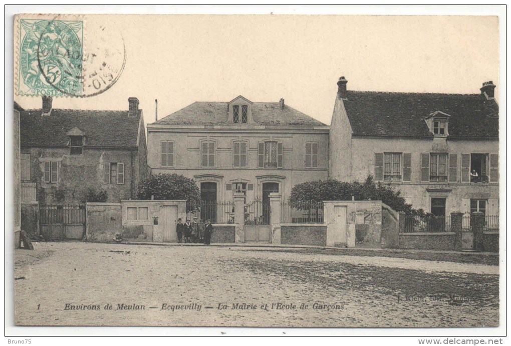 78 - Environs De Meulan - ECQUEVILLY - La Mairie Et L'Ecole De Garçons - Klein 1 - Altri & Non Classificati