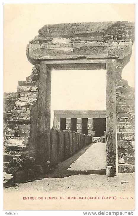 Egypte - Ref A322- Entree Du Temple De Denderah - Haute Egypte  - Carte Bon Etat   - - Other & Unclassified