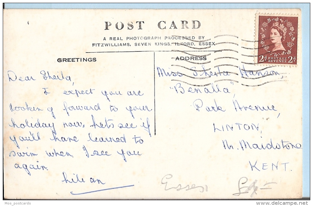 Essex Postcard - Greetings From Loughton     A3318 - Other & Unclassified