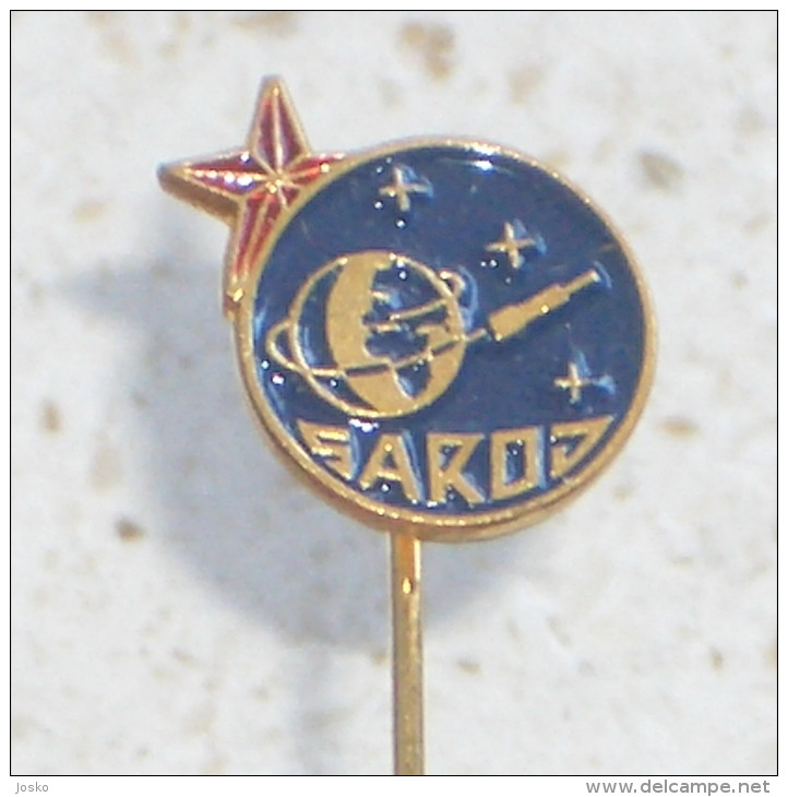 SAROJ - Space * Yugoslavian Old Pin * Badge Espace Cosmos Universe Univers Weltall Universum Universo - Ruimtevaart