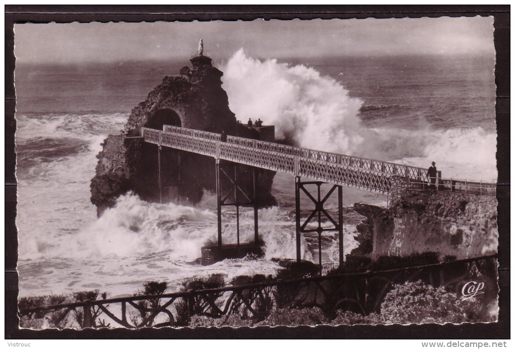 BIARRITZ - Rocher De La Vierge - NON Circulé - Not Circulated - Nicht Gelaufen. - Biarritz