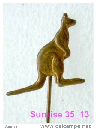 Animals: Kangaroo - Wallaroo - Hopper - Roo / Old Soviet Badge_035_an2242 - Animals