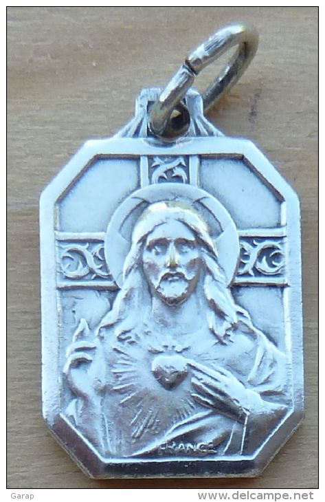 Med-2811 Médaille Hexagonale Cœur Sacré De Jésus à Voir , Gravée France Sur Bélière - Godsdienst & Esoterisme