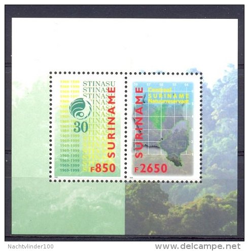 Mmv1037 30 JAAR NATUURRESERVATEN STINASU BOMEN TREES LANDKAART MAP SURINAME 1999 PF/MNH - Milieubescherming & Klimaat