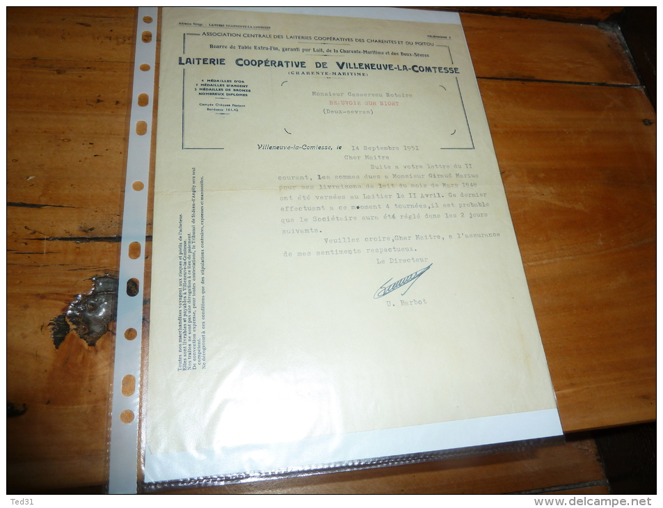 Facture Document  Laiteries Cooperatives  Des Charentes Et Du Poitou  VILLENEUVE-LA-COMTESSE  Lait - Alimentare