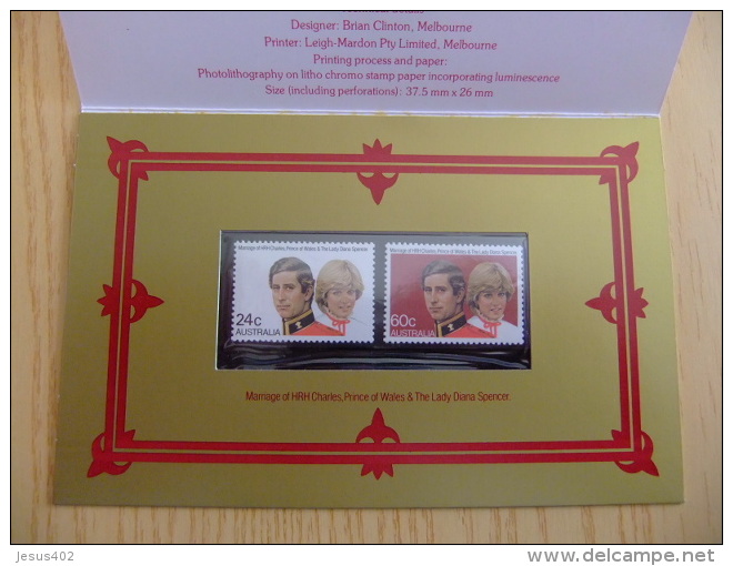 AUTRALIA  1981        -       ROYAL WEDDING - MARRIAGE  CHARLES - DIANA   Yvert Nº 740  / 741 **  SG Nº 821 / 822 MNH - Presentation Packs