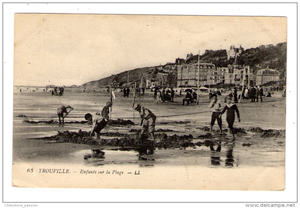 Cp , 14 , TROUVILLE , Enfants Sur La Plage , LL , Vierge - Trouville