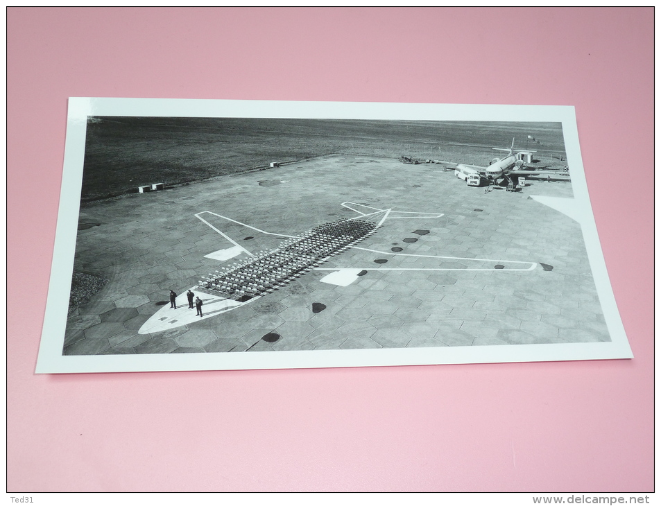 Celebration Celebrating AIRBUS A 300  28 Septembre 1973  Open Air MOCK-UP - Reuniones