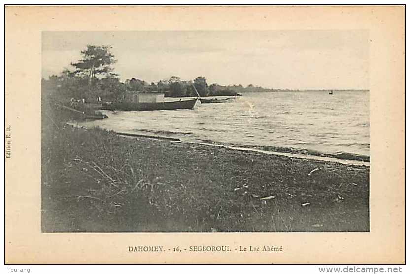 Juin13 591 : Dahomey  -  Segboroui  -  Lac Ahémé - Benin
