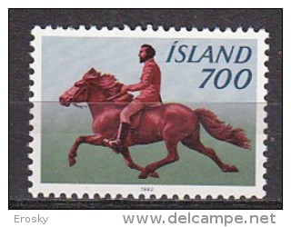 Q1292 - ISLANDE ICELAND Yv N°539 ** CHEVAUX - Unused Stamps