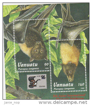 Vanuatu-1996 Flying Foxes Souvenir Sheet 677 MS  MNH - Vanuatu (1980-...)