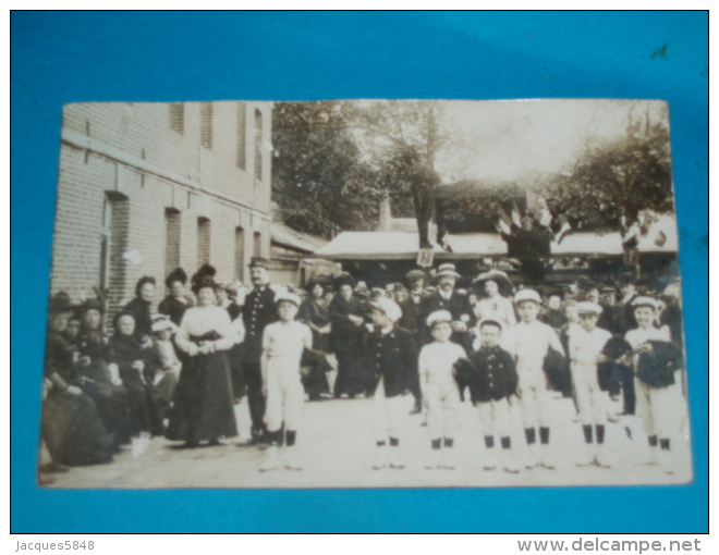 80) Montdidier - Carte Photo - ( Fete ???? )  - Année  1913 -  EDIT : - Montdidier