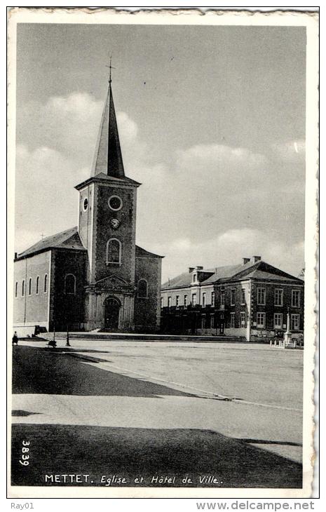 BELGIQUE - NAMUR - METTET - Eglise Et Hôtel De Ville (n°3839). - Mettet