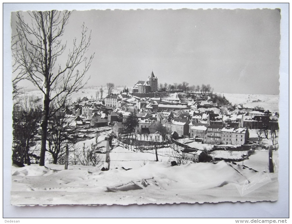 Cpsm Grand Format Laguiole Station De Sport D'hiver 1040 M Vue Générale - ME02 - Laguiole