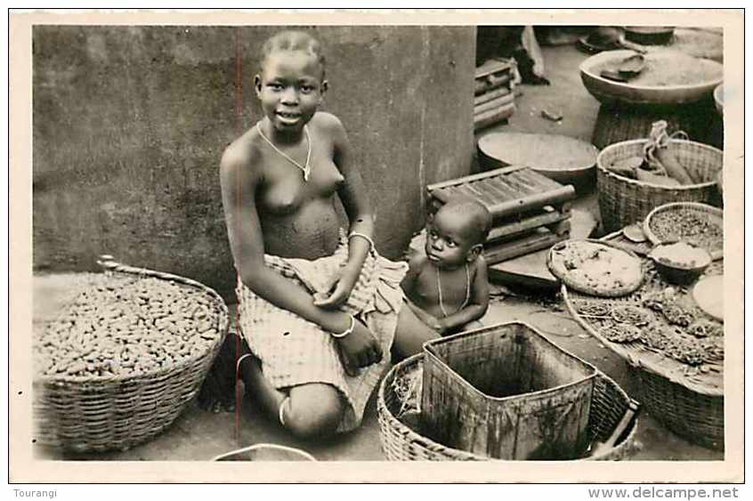 Juin13 751 : Dahomey  -  Jeune Marchande  -  Porto Novo - Benin