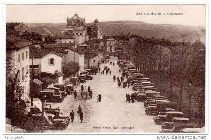 Une Vue D'Ars Le Dimanche (automobiles) - Ars-sur-Formans