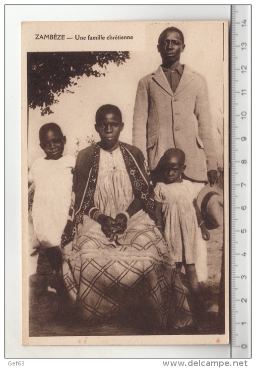 Zambèze - Une Famille Chrétienne - Zambie