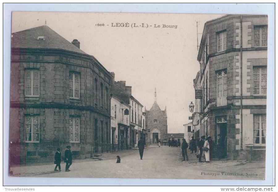 1606. LEGE - LE BOURG - COMMERCES - Legé