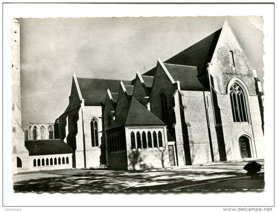 CP -  BERGUES (59) Eglise Saint Martin - Marcoing