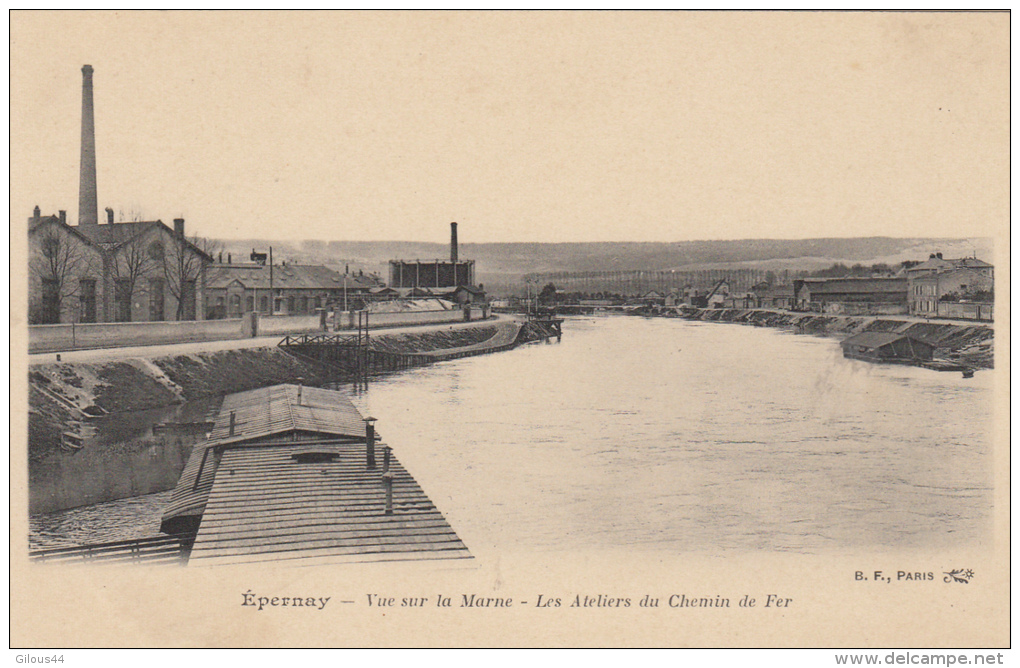 Epernay Vue Sur La Marne Ateliers Du Chemin De Fer - Epernay