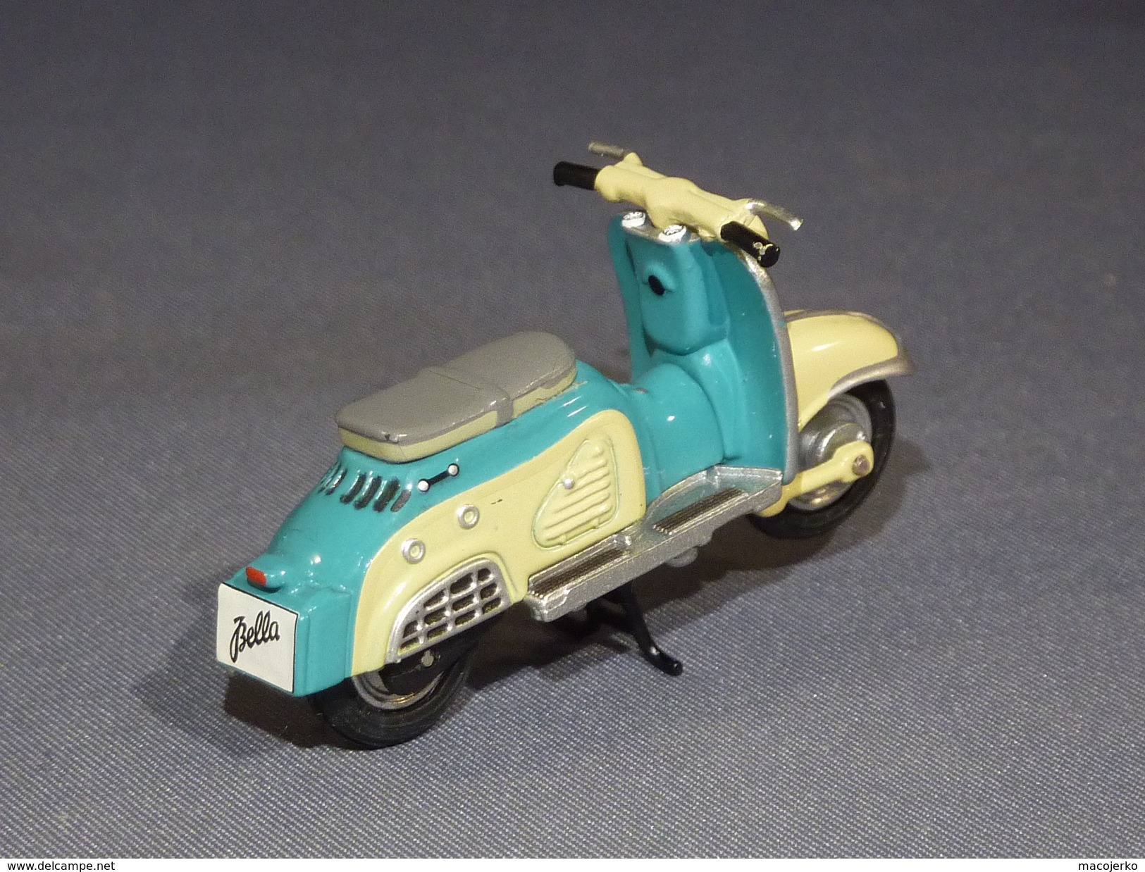 Premium ClassiXXs 11902, Zündapp Bella R 204, 1:43 - Motos