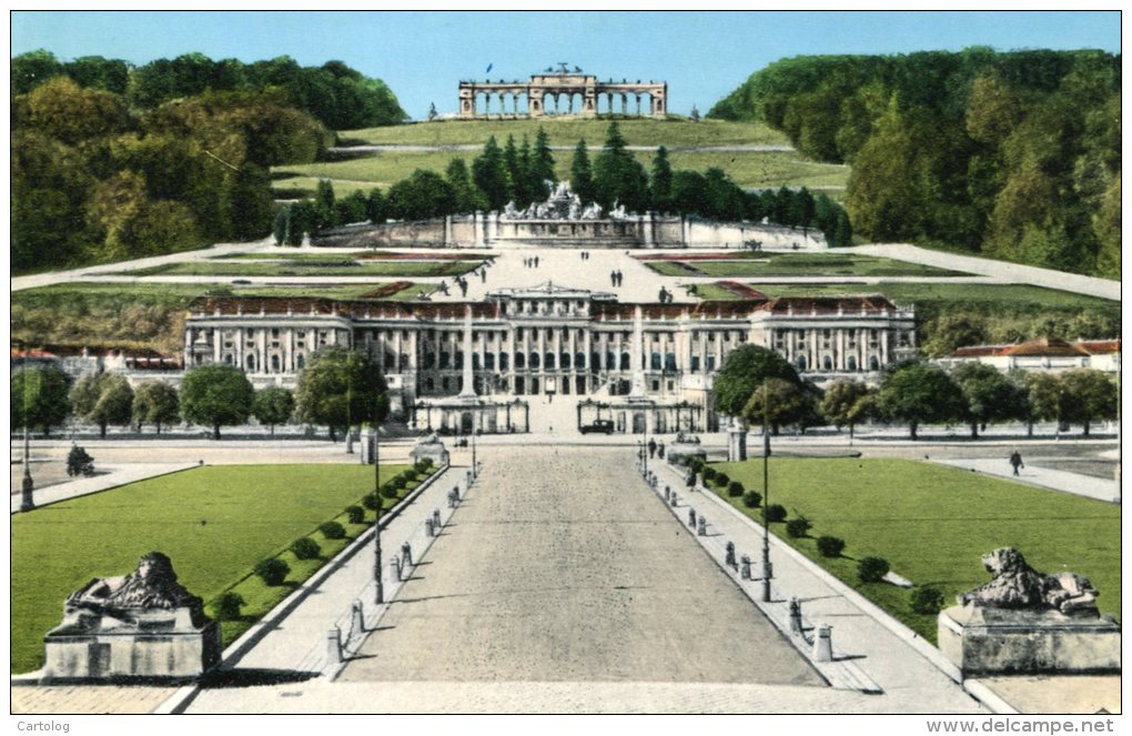 Wien - Schloss Schönbrunn - Gloriette - Schloss Schönbrunn