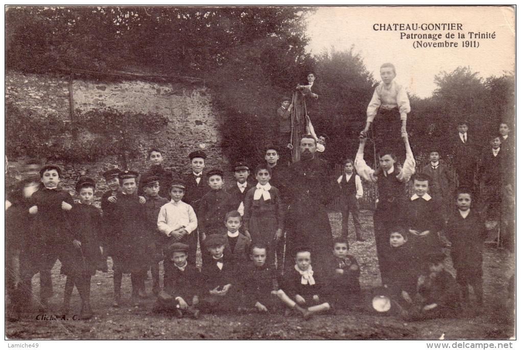 CHATEAU GONTIER Patronage De La Trinité ( Novembre 1911 ) Enfants Pretre - Chateau Gontier