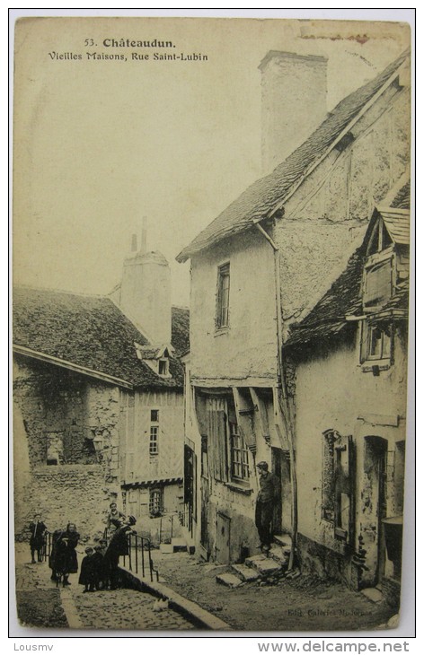 28 : Châteaudun - Vieilles Maisons , Rue Saint-Lubin - Animée - Chateaudun