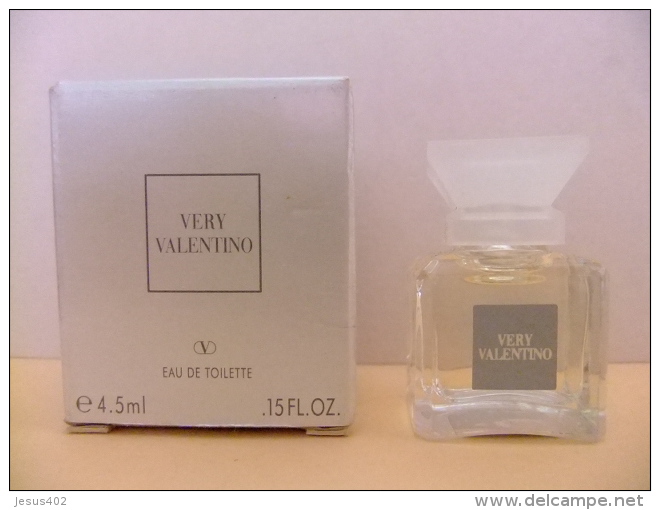 MINIATURE  EAU DE TOILETE     ---   VERY VALENTINO   --   PARIS -- 15 Fl Oz 4.5 Ml      ECHANTILLON DE COLLECTION - Miniatures Womens' Fragrances (in Box)