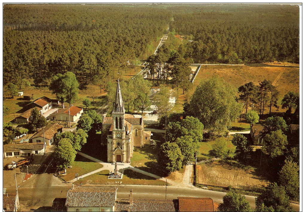 SAINT JEAN D' ILLAC - VUE AERIENNE De L' EGLISE - CLICHE RARE - Autres & Non Classés