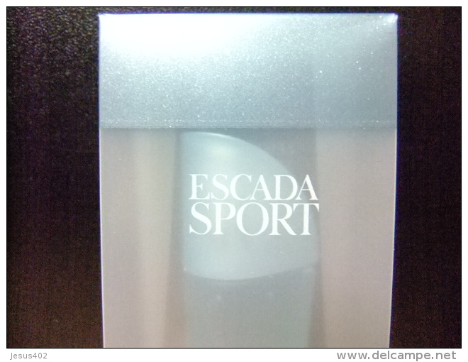 MINIATURE  EAU DE PARFUM -- ESCADA SPORT  -- FEELING FREE --  PARIS  -- 0.16 Fl Oz  5 Ml  -  ECHANTILLON DE COLLECTION - Miniatures Womens' Fragrances (in Box)