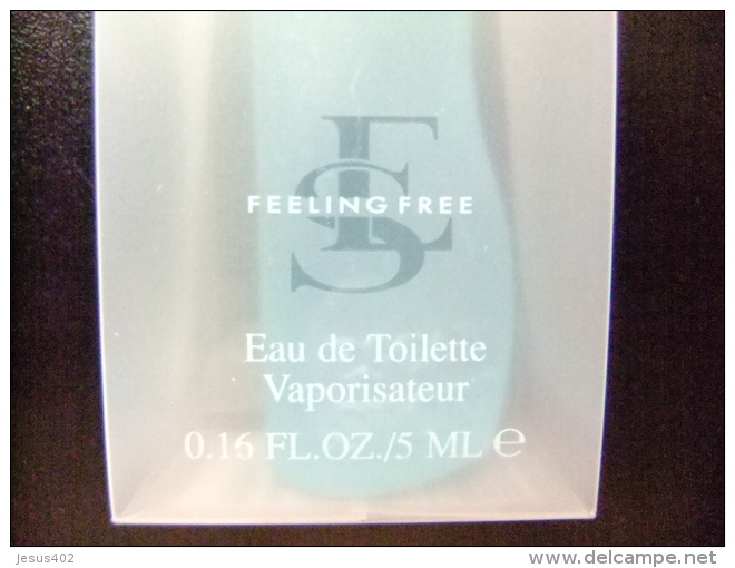 MINIATURE  EAU DE PARFUM -- ESCADA SPORT  -- FEELING FREE --  PARIS  -- 0.16 Fl Oz  5 Ml  -  ECHANTILLON DE COLLECTION - Miniaturas Mujer (en Caja)