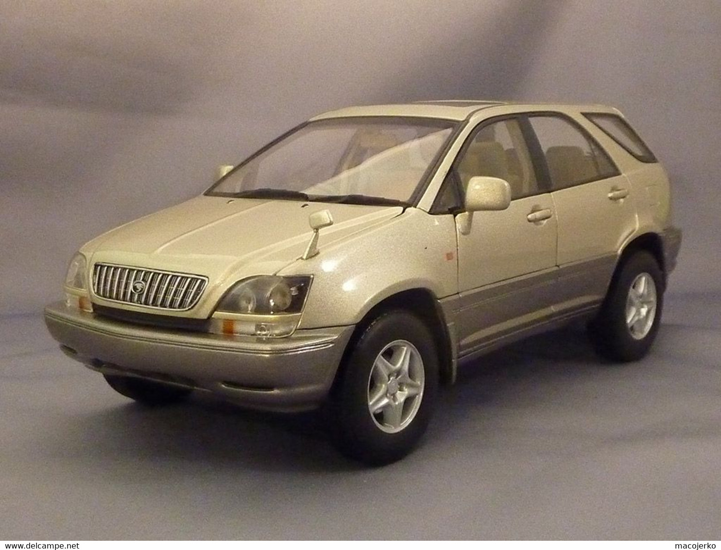 Autoart 70036, Toyota Harrier RHD, 1:18 - AutoArt