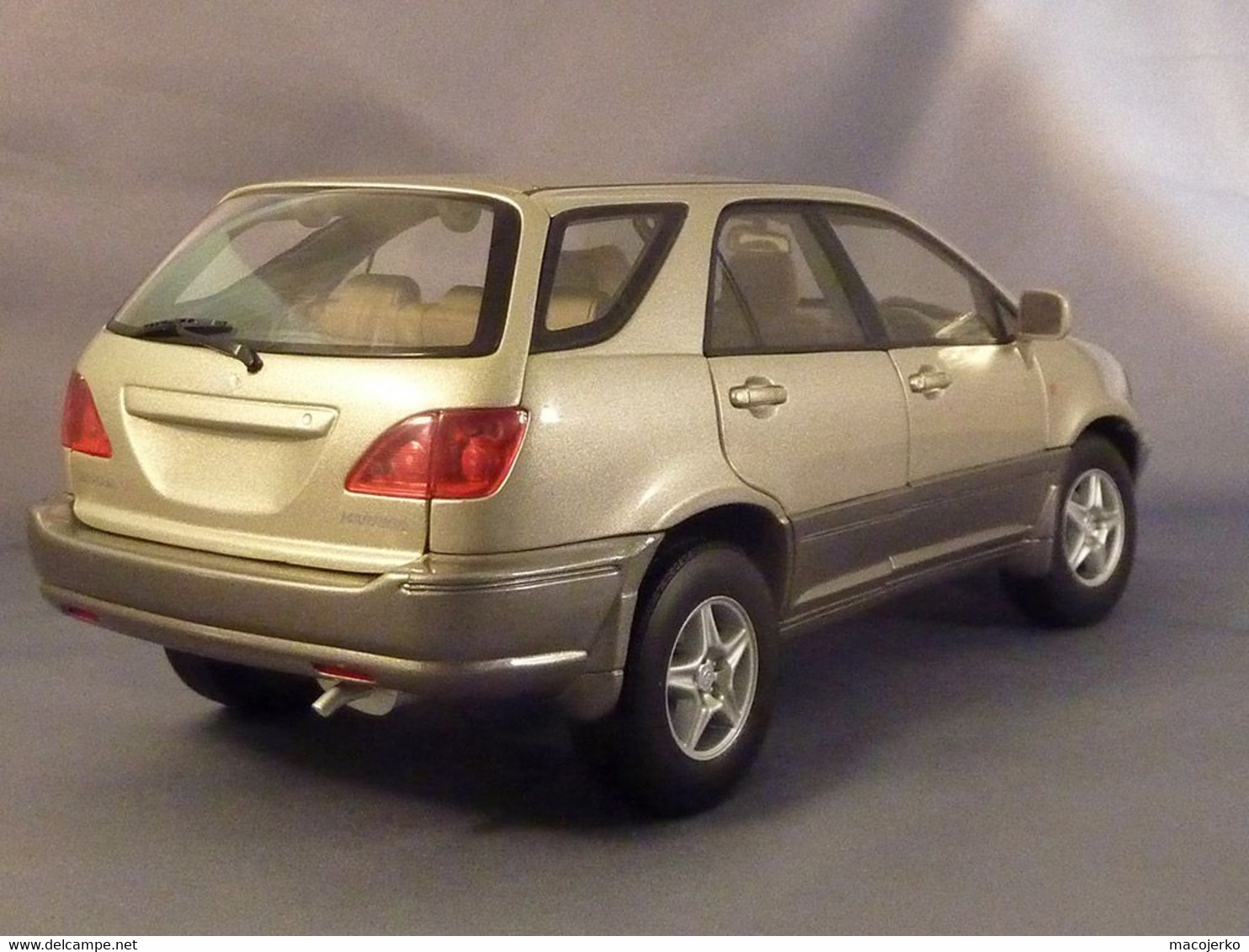 Autoart 70036, Toyota Harrier RHD, 1:18 - AutoArt