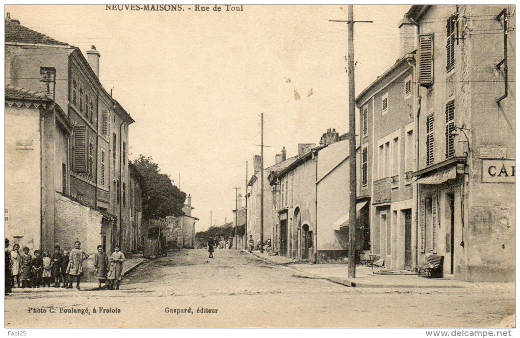 NEUVES MAISONS Rue De Toul - Neuves Maisons