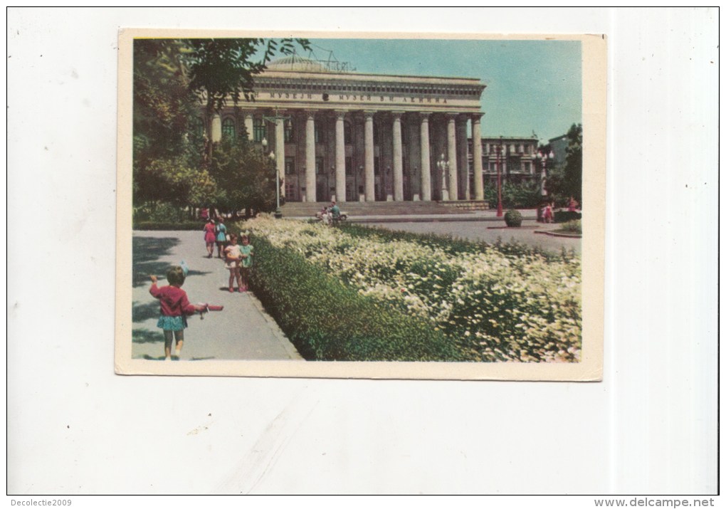 ZS39123 Baku V I Lenin Museum    2 Scans - Azerbaïjan