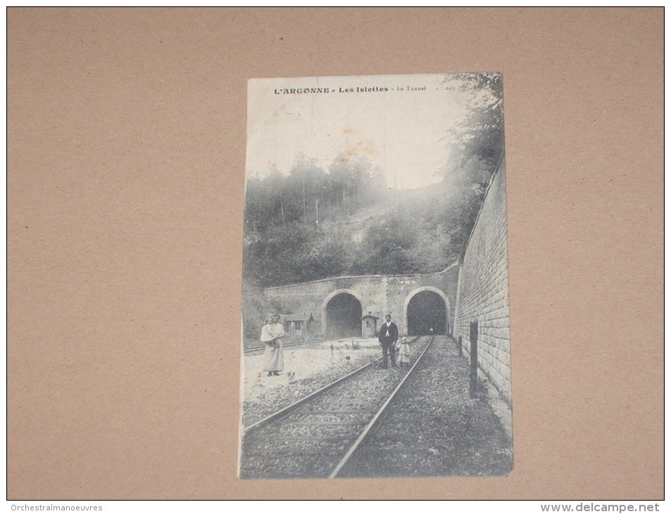 CPA Cp Cpsm 55 CP 1916 LES ISLETTES L´argonne LE TUNNEL GP ANIME - Autres & Non Classés