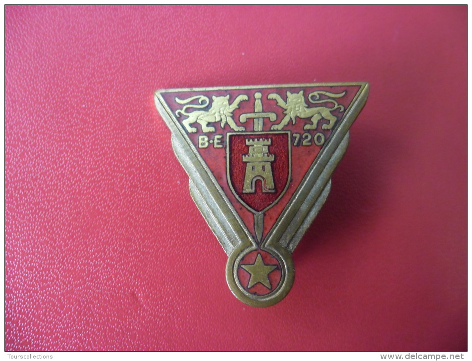 INSIGNE @ Ancien Insigne De 1939 - 1950 @ Base école Aérienne 720 De Caen Carpiquet - A 511 Drago - émail Rouge - Armée De L'air