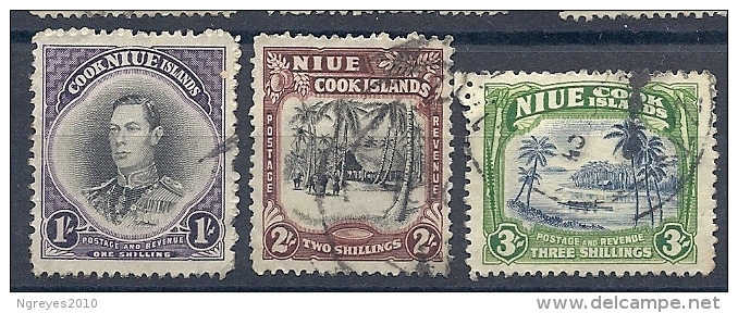 130504400   NIUE  YVERT   Nº  62/64 - Niue