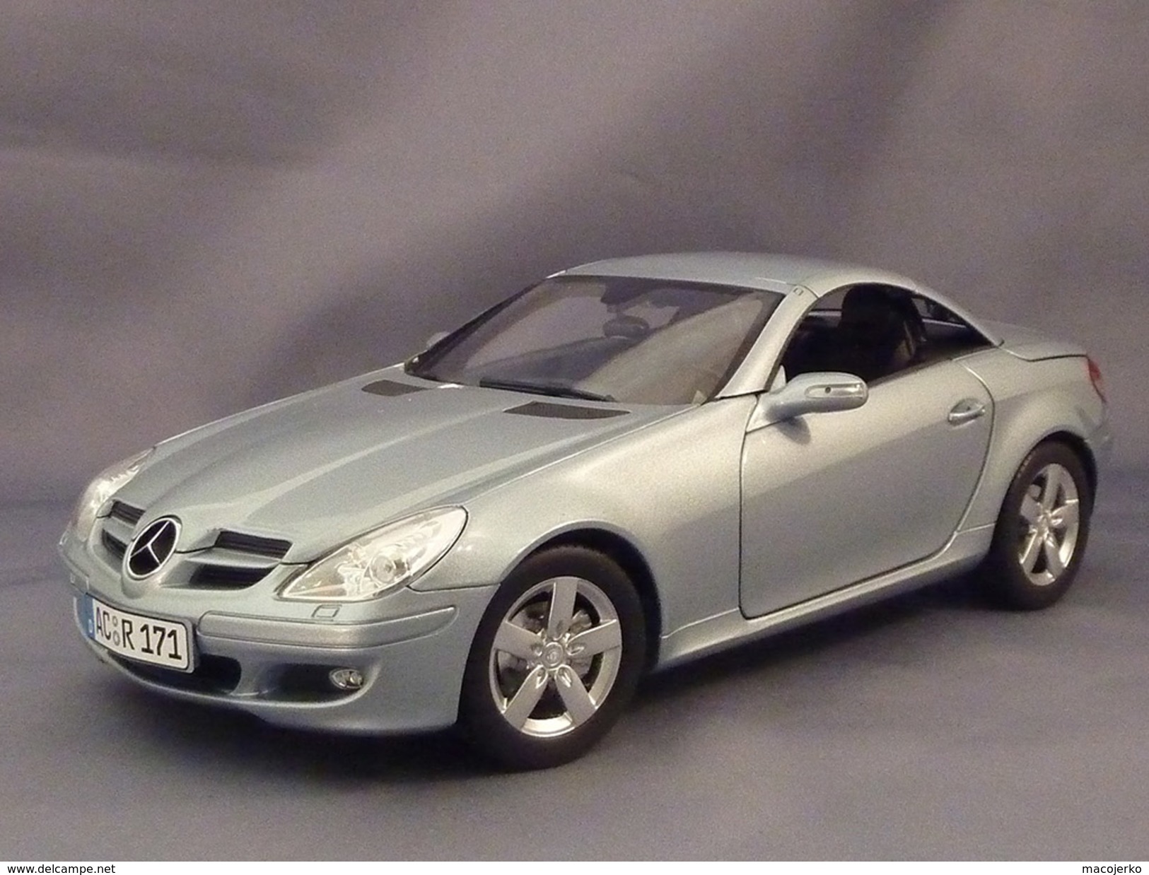 Minichamps 100033130, Mercedes SLK, 2004, 1:18 - Minichamps