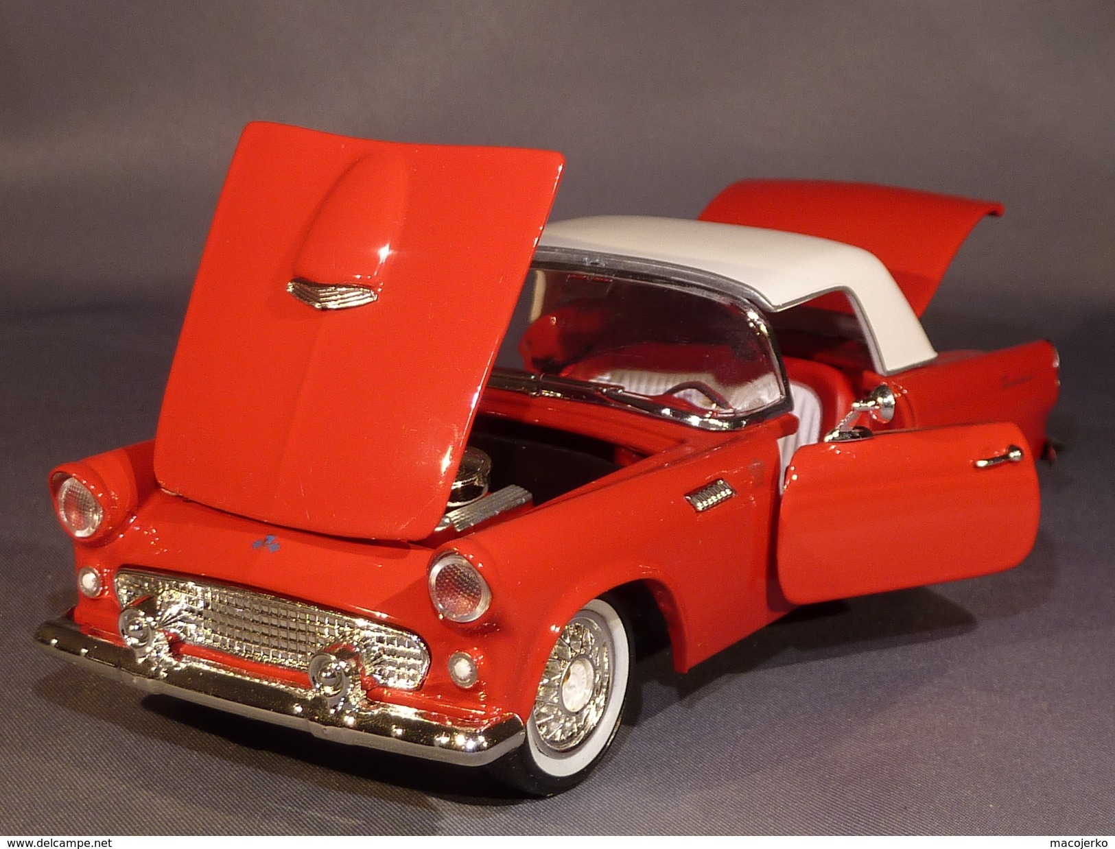 Arko 0551, Ford Thunderbird, 1955, 1:32 - Echelle 1:32