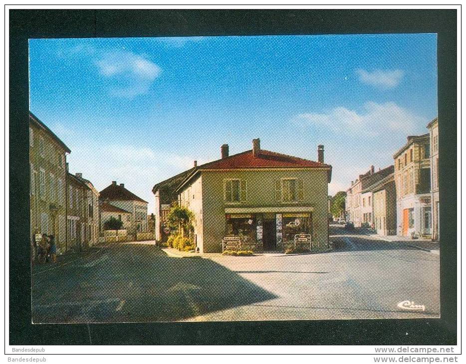 CPSM - Blaiserives ( Haute Marne 52) - La Place ( Animée Vélo Solex Peu Visible Magasin COOP COMBIER CIM )  ) - Blaiserives