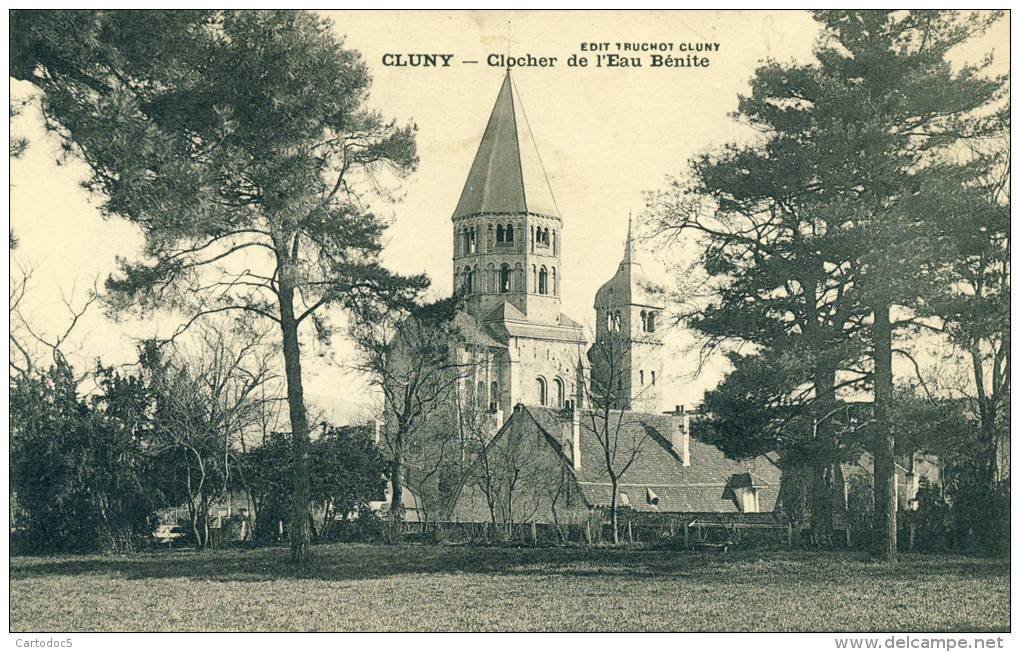 Cluny  Clocher De L'Eau Bénite   Cpa - Cluny